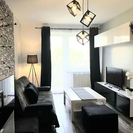 Modern Capital Downtown 2 Balcony Apartment