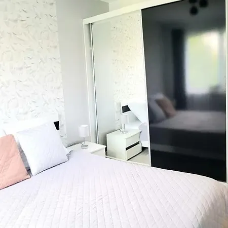 Apartment Modern Capital Downtown 2 Balcony *